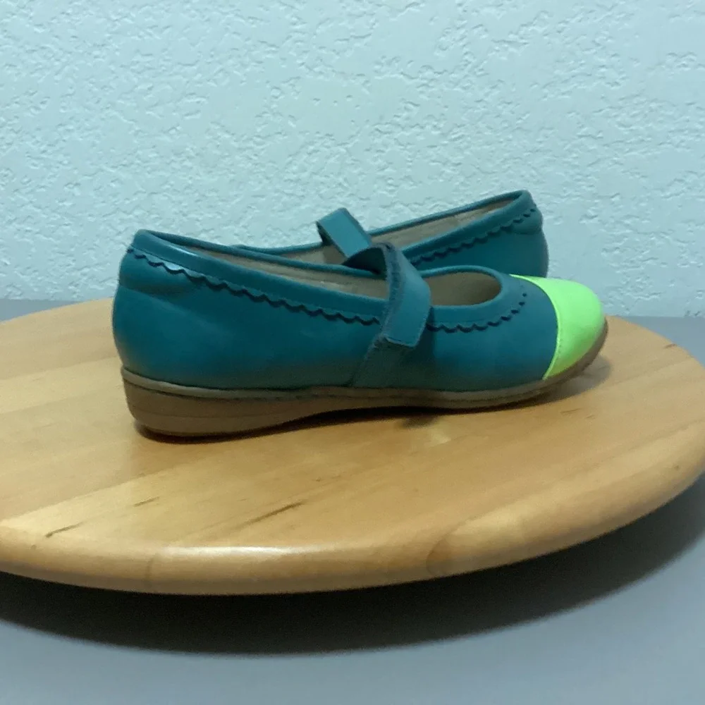 LIVIE & LUCA Teal Neon Green Patent Toe Strap Mary Jane Shoes Kids‎ Size 1